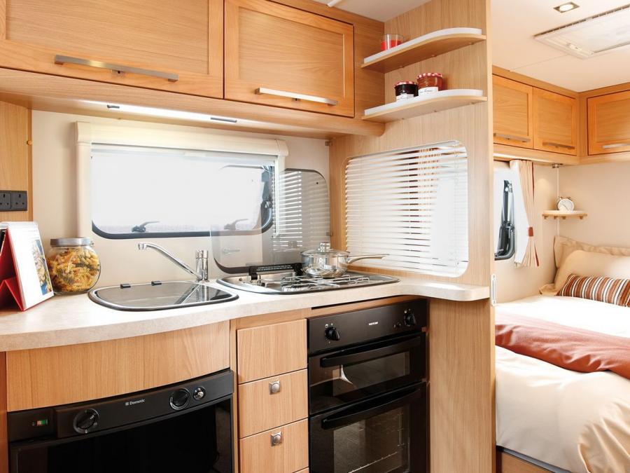 Интерьер Elddis Autoquest 165 2012 года  (фото 5 из 9)